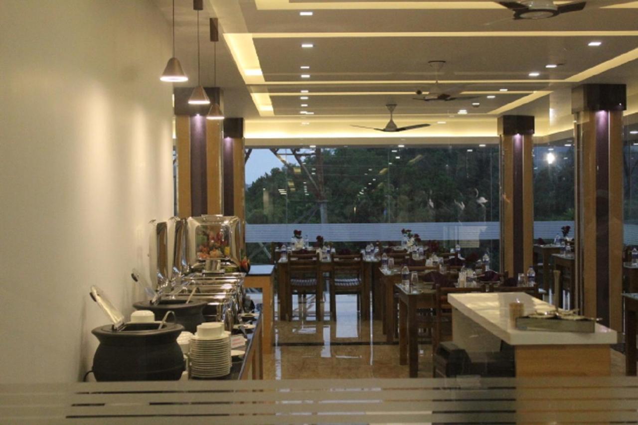 The Lakeview Munnar Муннар Екстер'єр фото