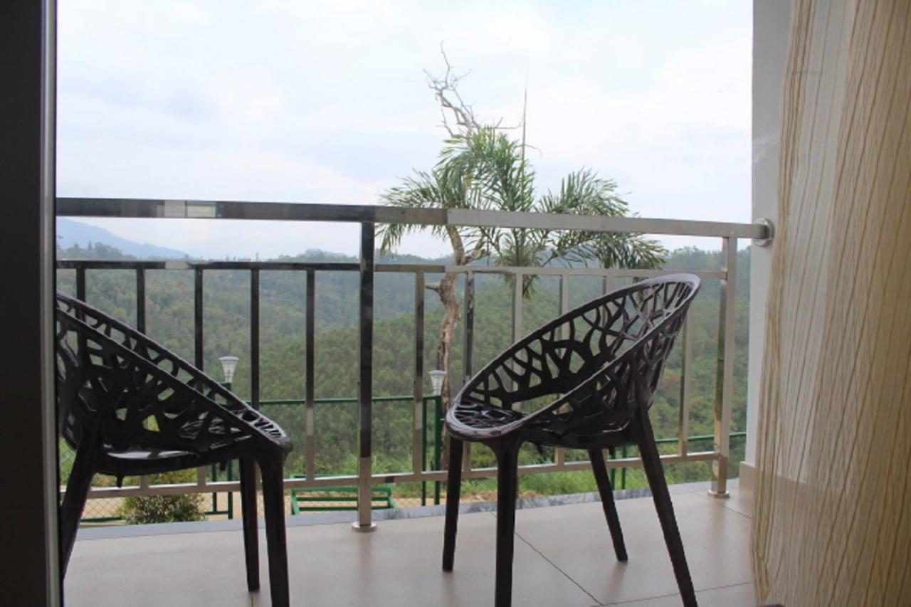 The Lakeview Munnar Муннар Екстер'єр фото